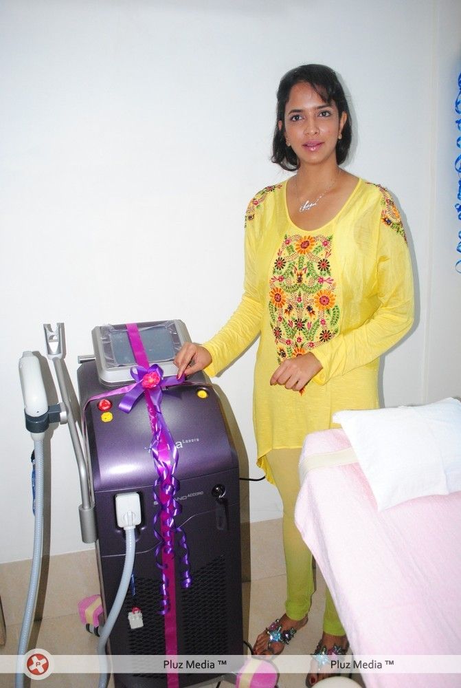 Lakshmi Prasanna Manchu at Livlife Hospitals - Pictures | Picture 120519